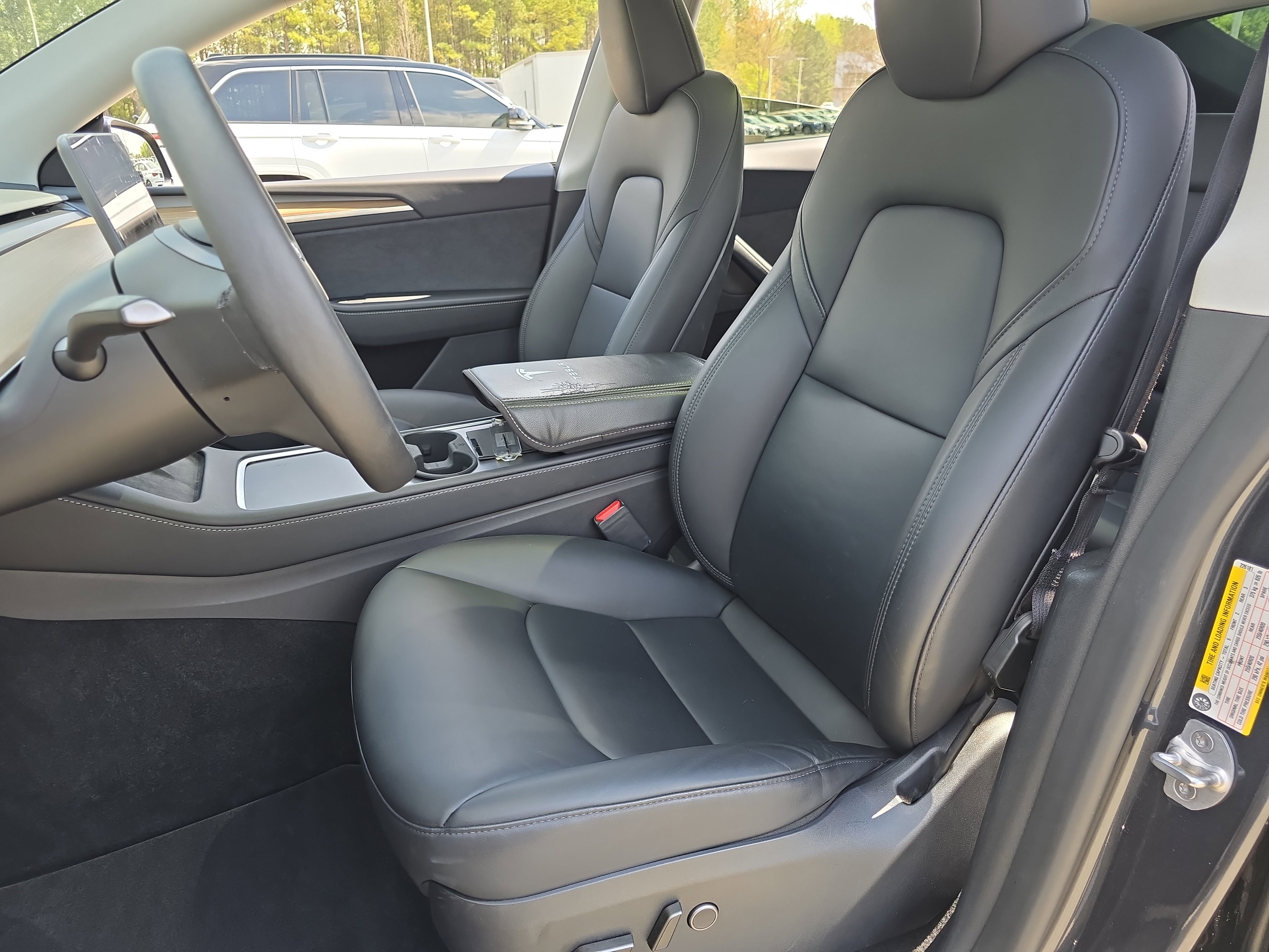 Used 2024 Tesla Model Y Long Range image 15