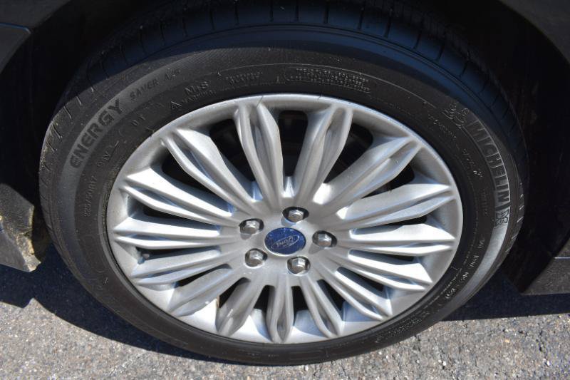 Used 2013 Ford Fusion Energi Titanium w/ Driver Assist Pkg FWD image 26