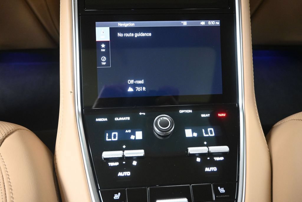 Used 2023 Porsche Panamera 4S w/ Premium Package AWD/4WD image 30