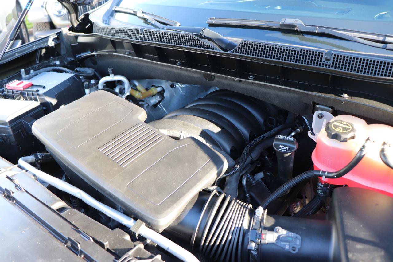 Used 2023 Chevrolet Suburban LT AWD/4WD image 51