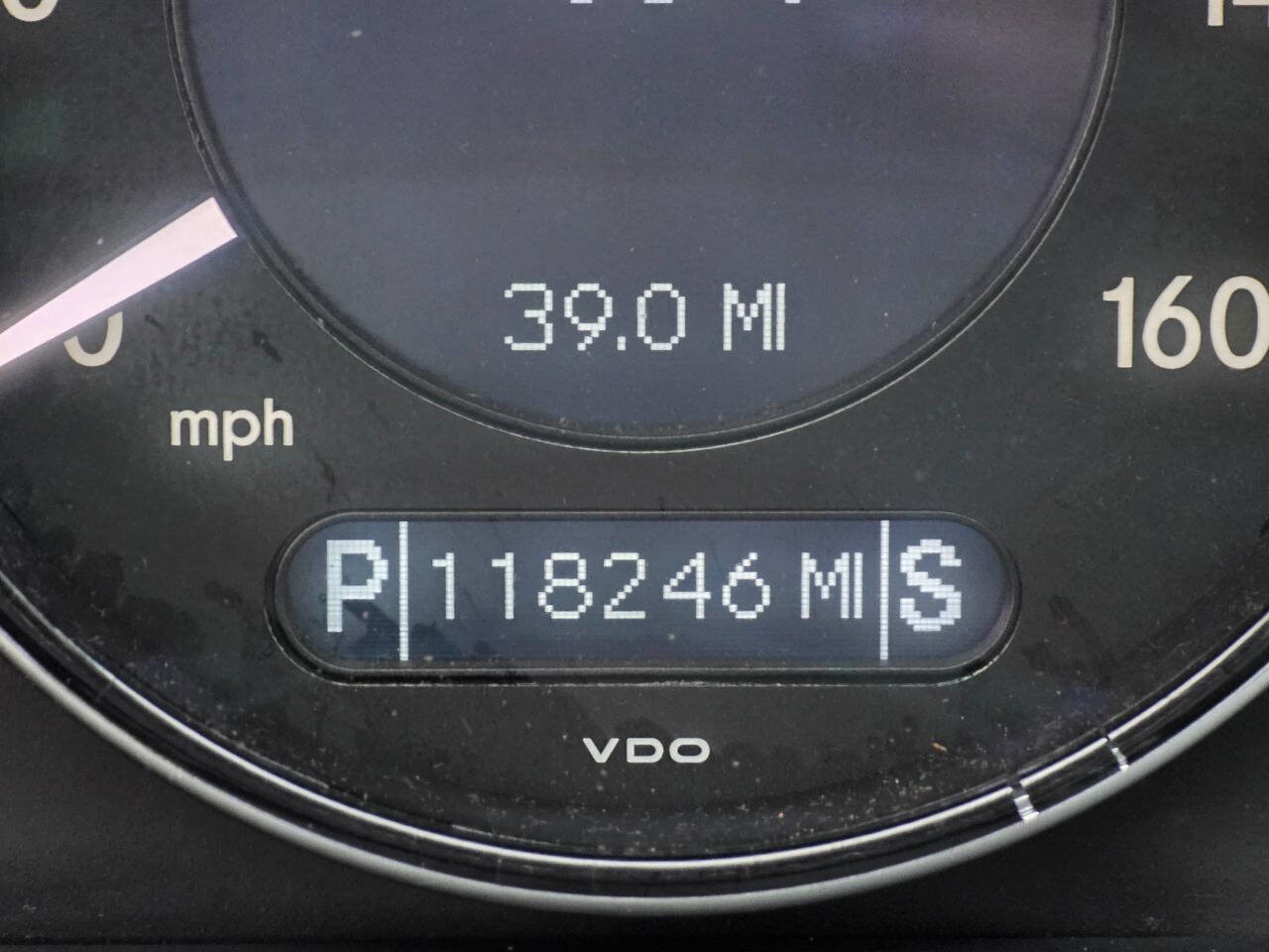 Used 2006 Mercedes-Benz CLS 500 w/ AMG Sport Pkg image 17