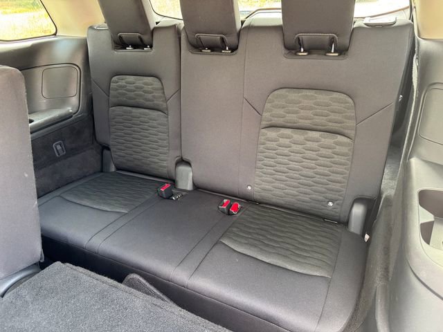 Used 2025 Nissan Pathfinder S image 22