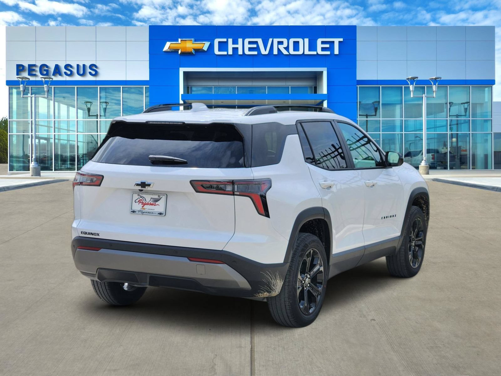 New 2027 Chevrolet Equinox LT w/ Midnight Edition FWD image 5