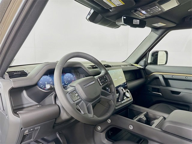 New 2026 Land Rover Defender 110 X-Dynamic SE image 9