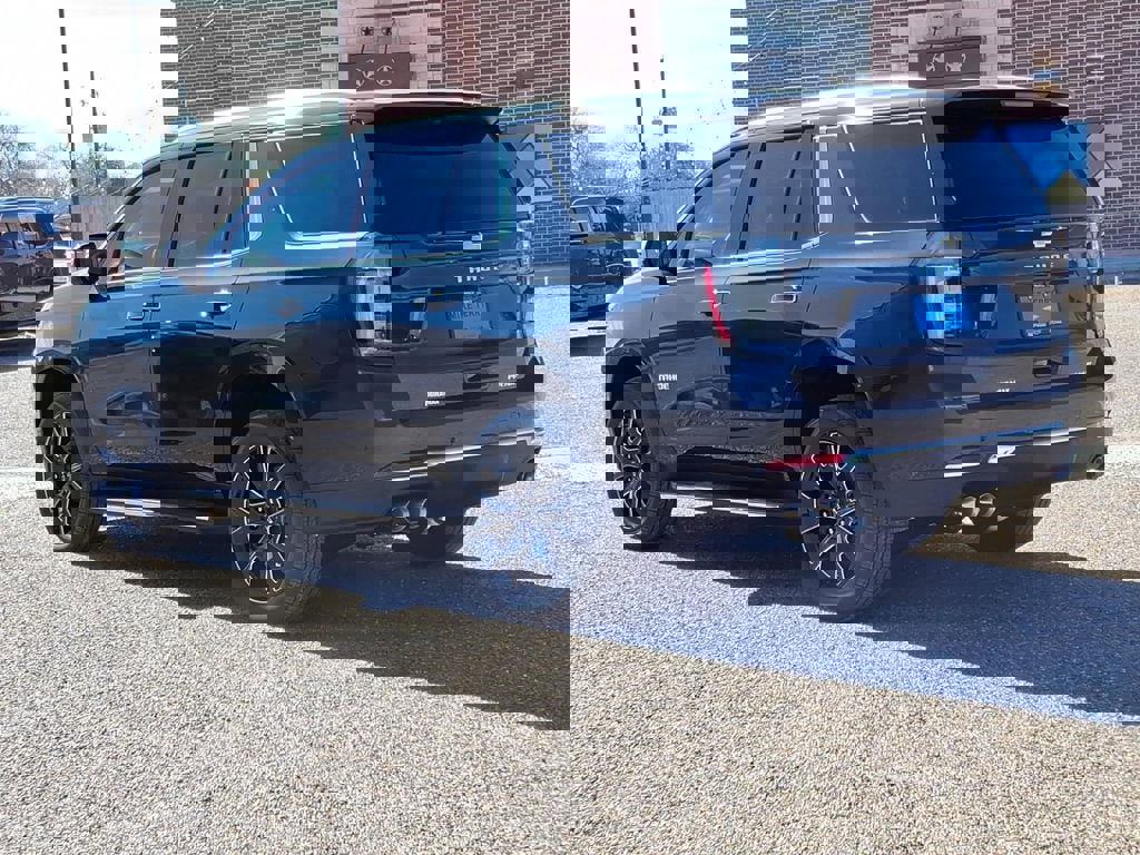 New 2026 Chevrolet Tahoe Premier image 3