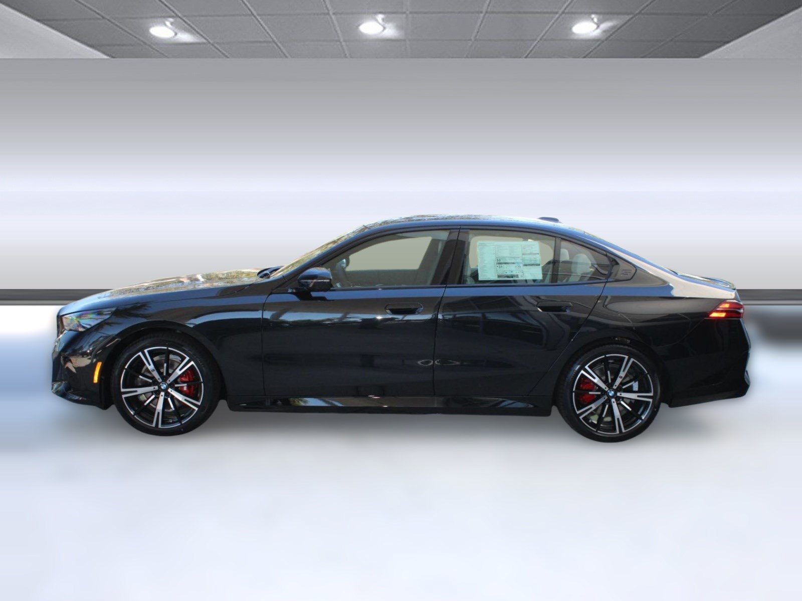 Used 2026 BMW 530i w/ M Sport Package RWD image 2