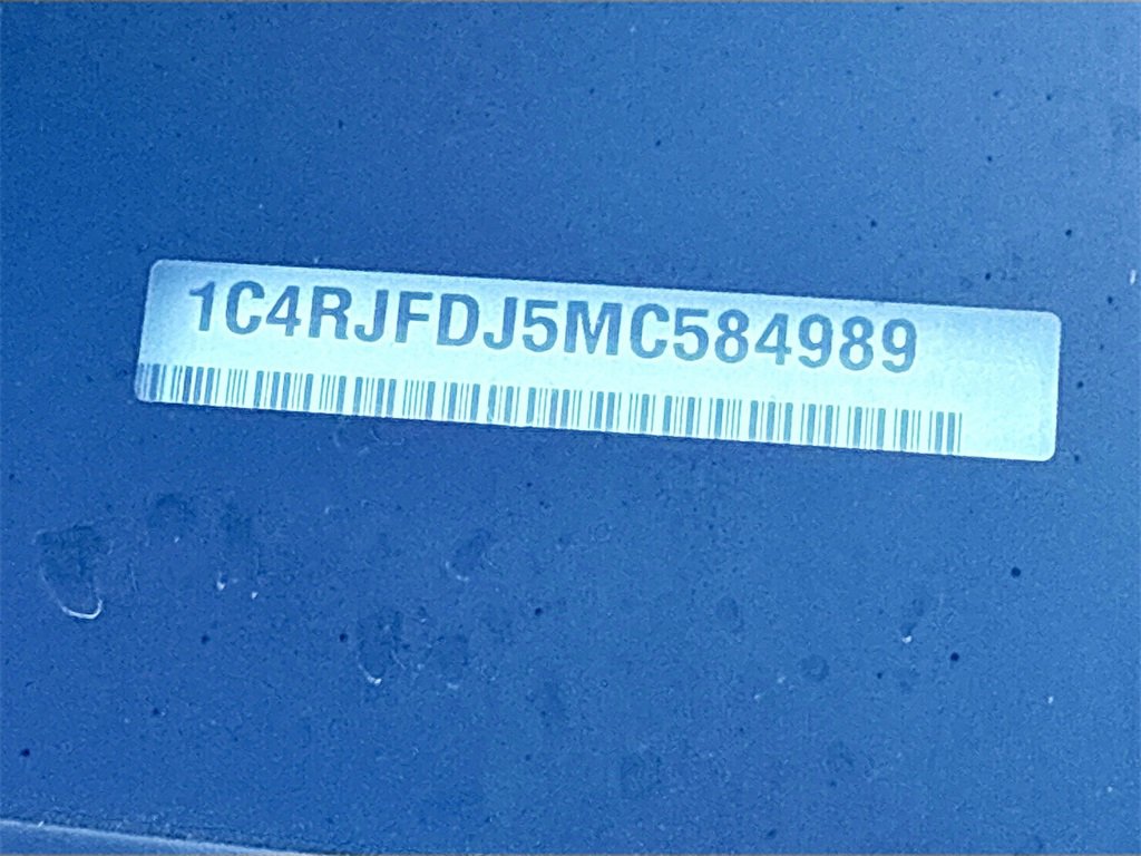Used 2021 Jeep Grand Cherokee SRT w/ Trailer Tow Group IV image 34