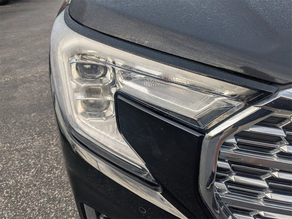 Used 2023 GMC Terrain Denali image 10