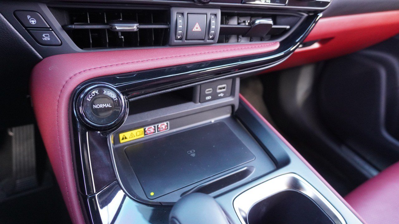 Used 2025 Lexus NX 350h AWD w/ Cold Area Package image 21