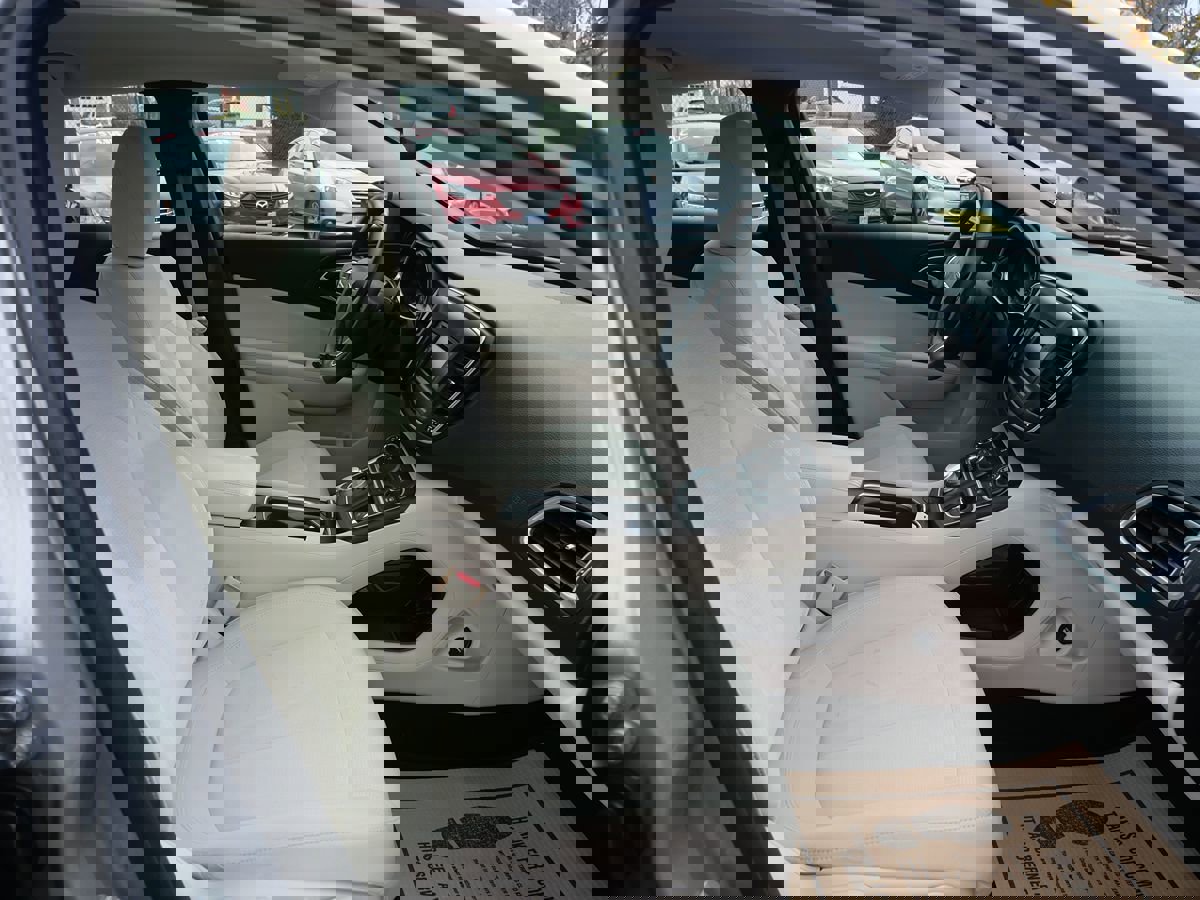 Used 2015 Chrysler 200 Limited w/ Convenience Group image 17