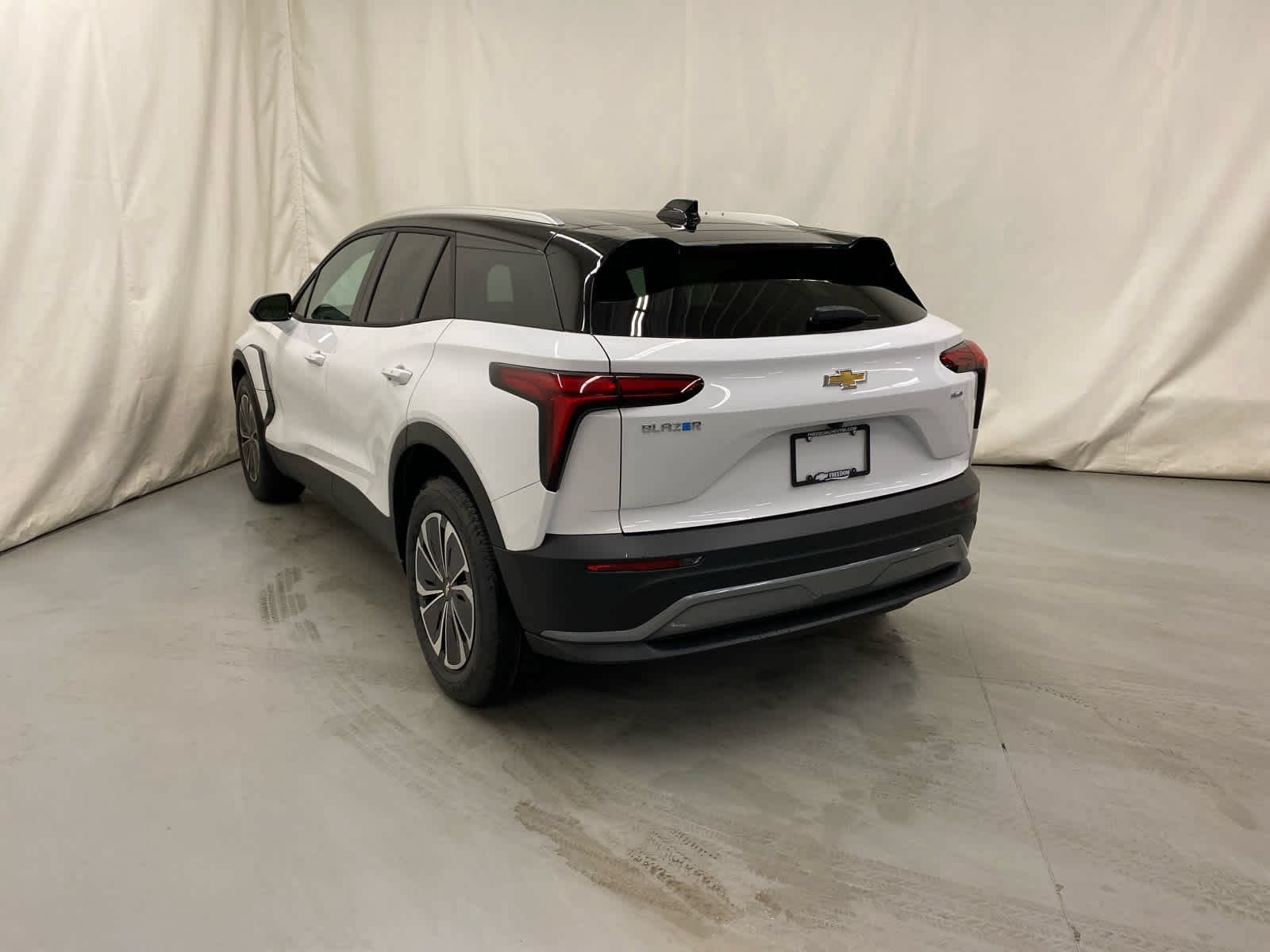 New 2025 Chevrolet Blazer EV LT AWD/4WD image 5