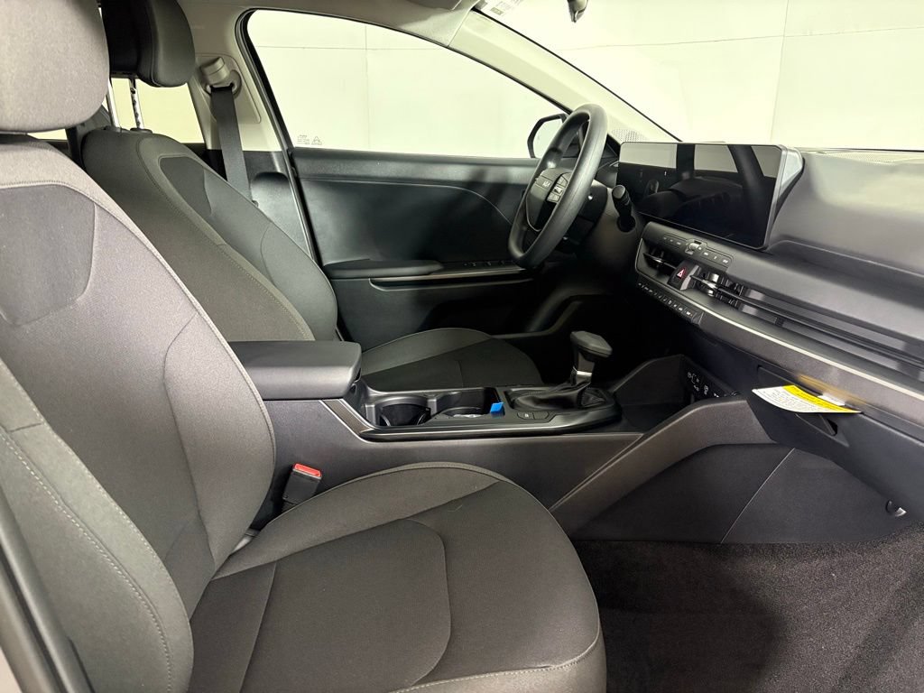 New 2026 Kia K4 FWD image 14