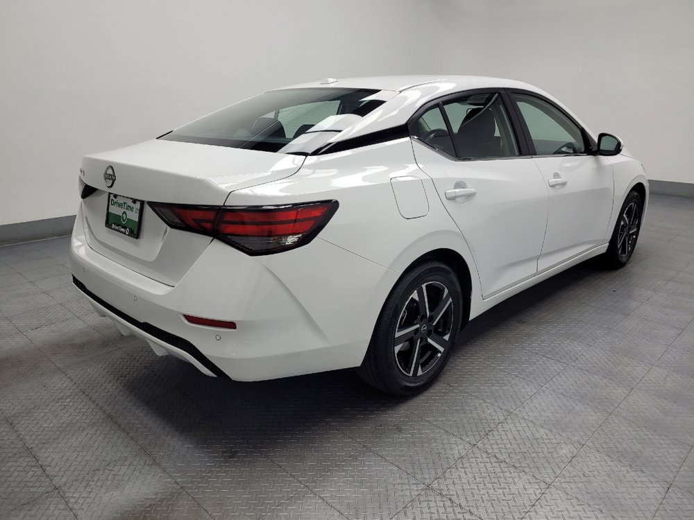 Used 2025 Nissan Sentra SV FWD image 9