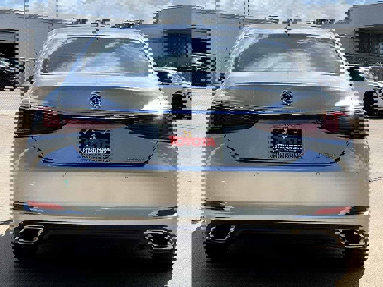 Used 2024 Lexus ES 350 w/ Premium Package FWD image 5