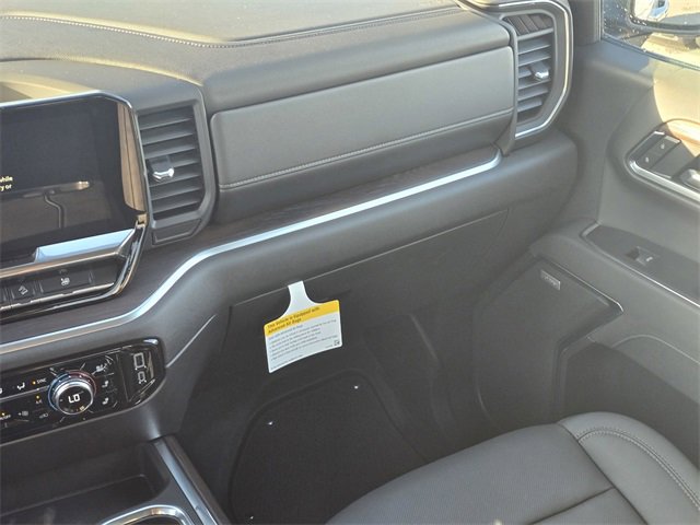 New 2026 GMC Sierra 1500 SLT image 16