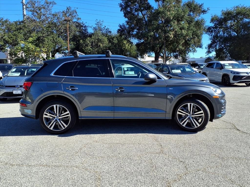 Used 2020 Audi Q5 e Premium Plus w/ Premium Plus Package image 3