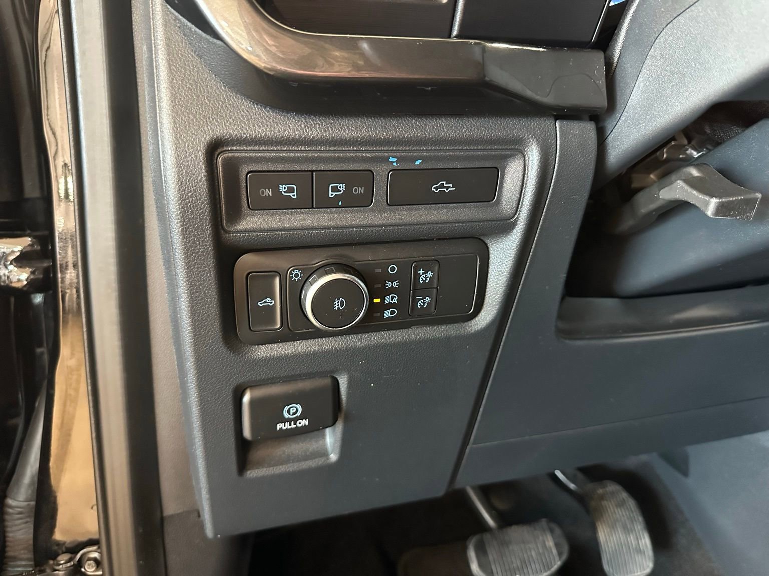 Used 2022 Ford F150 XLT w/ Equipment Group 302A High image 22