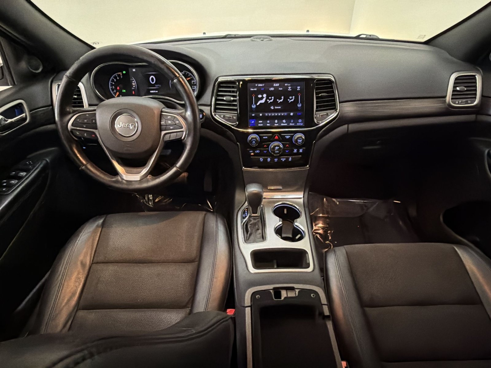 Used 2020 Jeep Grand Cherokee Altitude RWD image 24