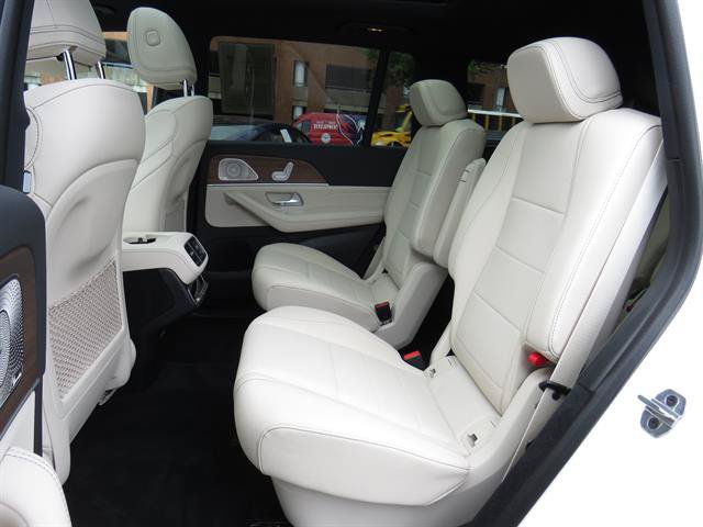 Used 2025 Mercedes-Benz GLS 450 4MATIC image 21