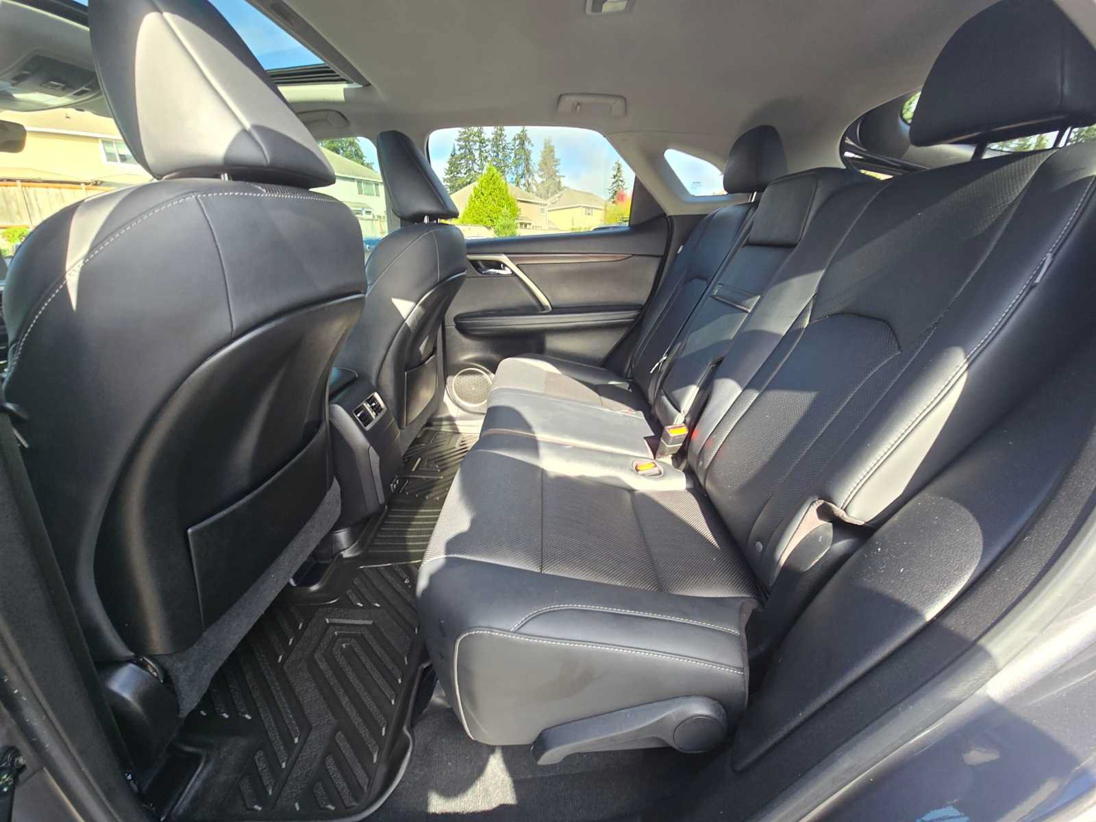 Used 2022 Lexus RX 450h AWD w/ Premium Package image 17