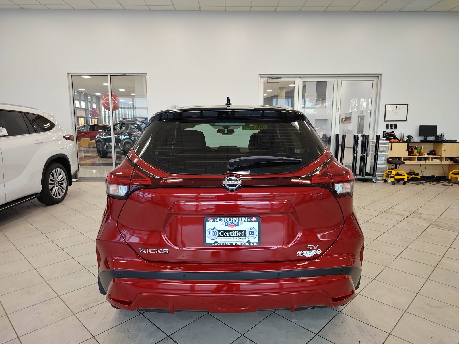 Used 2024 Nissan Kicks SV image 4