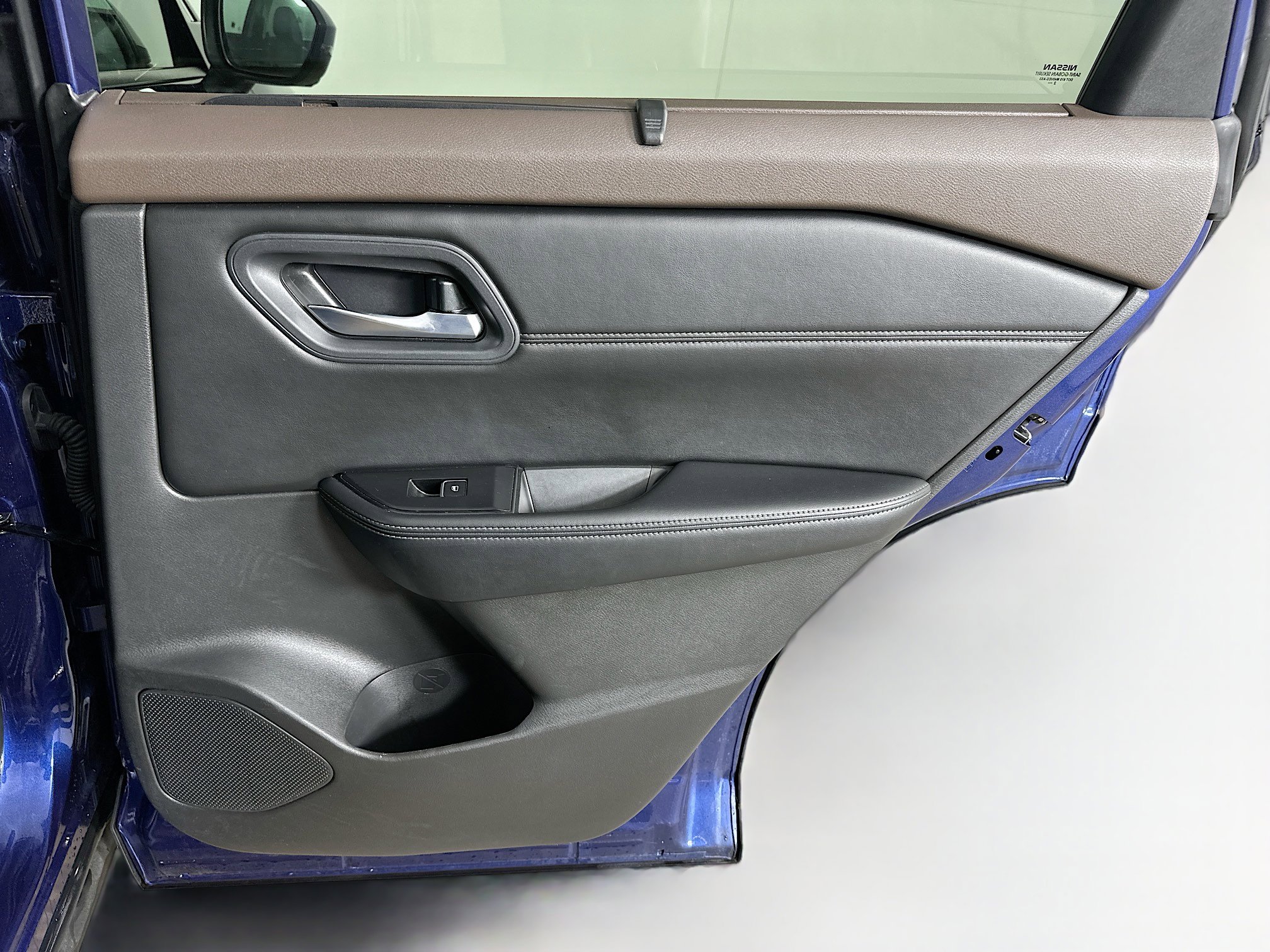 Used 2023 Nissan Rogue SL w/ SL Premium Package image 32