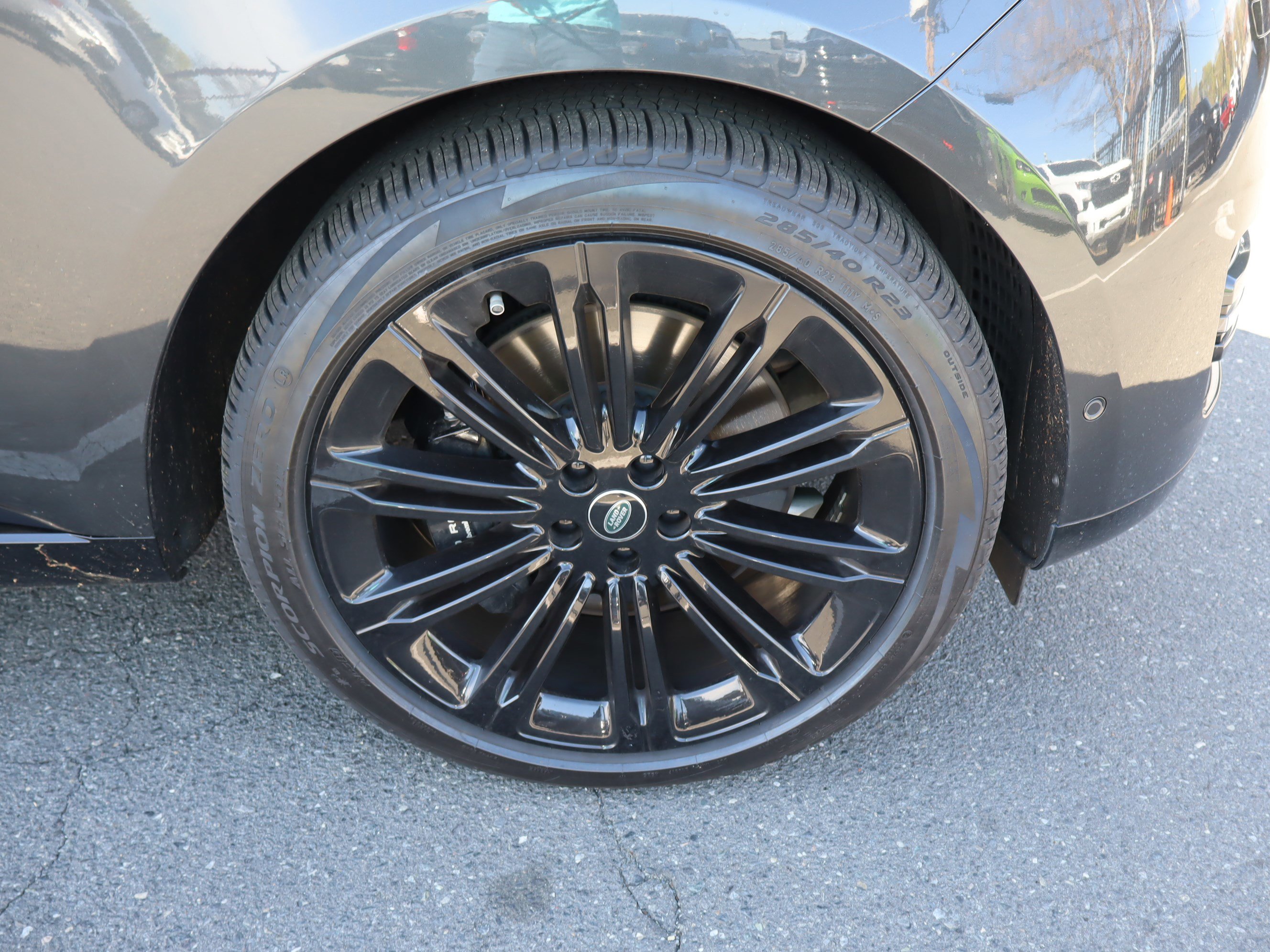 Used 2024 Land Rover Range Rover SE image 38