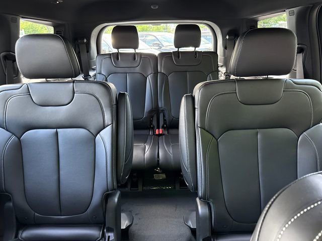 New 2026 Jeep Grand Cherokee L Limited w/ Limited Altitude Package AWD/4WD image 27
