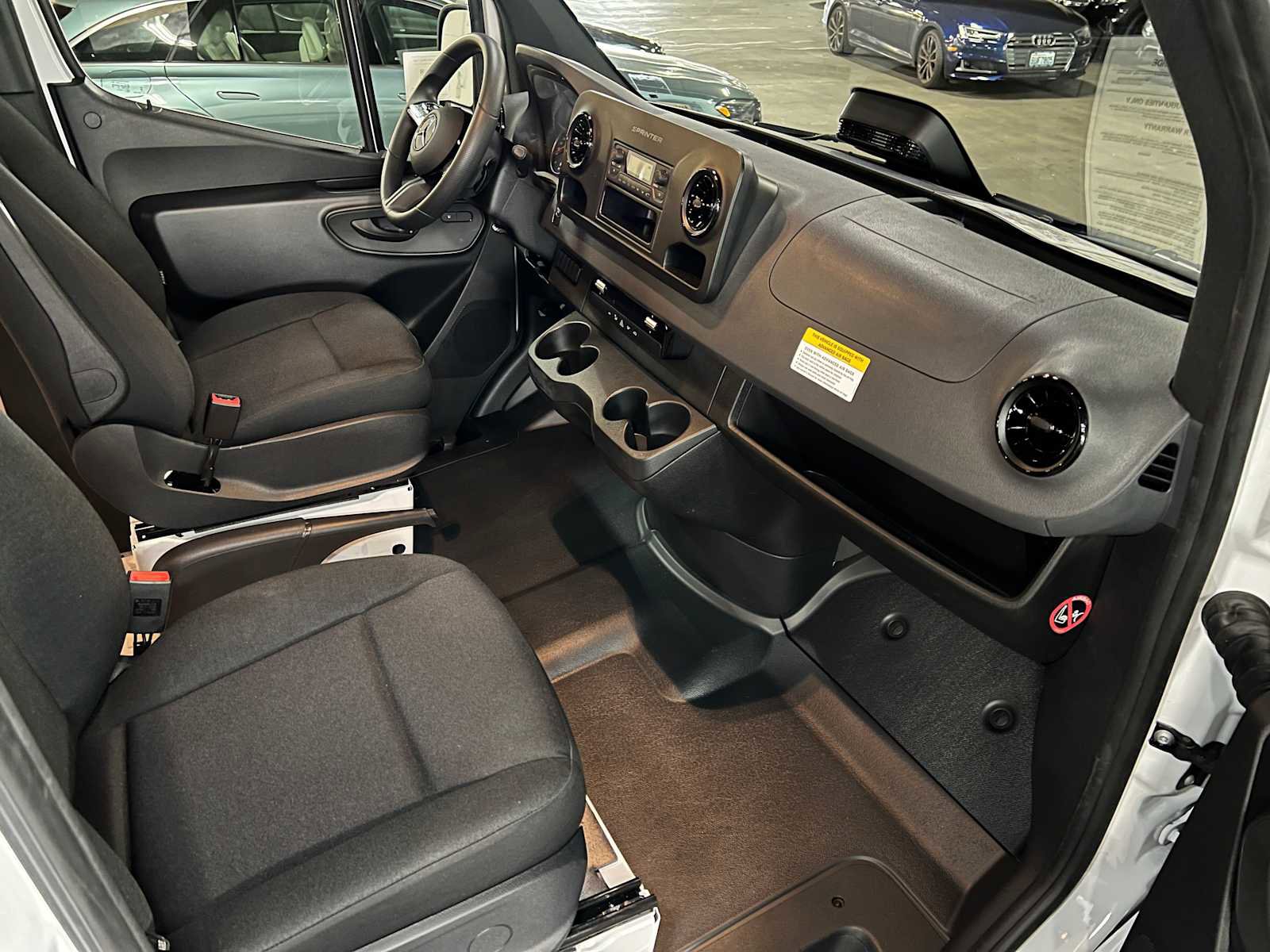 Used 2025 Mercedes-Benz Sprinter 2500 image 11