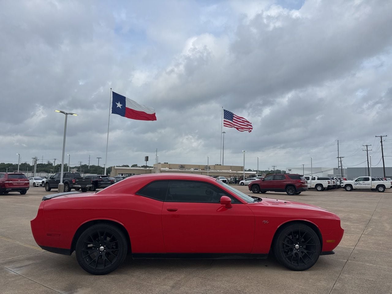 Used 2014 Dodge Challenger R/T RWD image 26