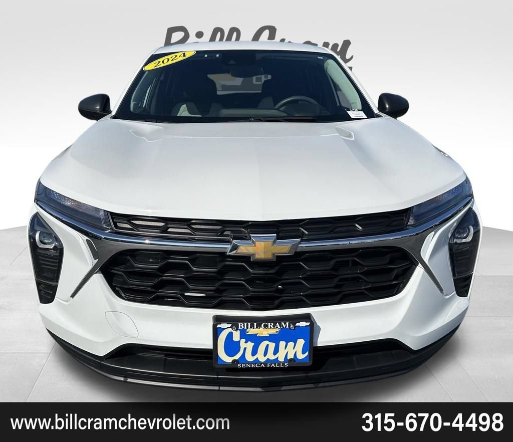 Used 2024 Chevrolet Trax LS w/ Driver Confidence Package FWD image 26