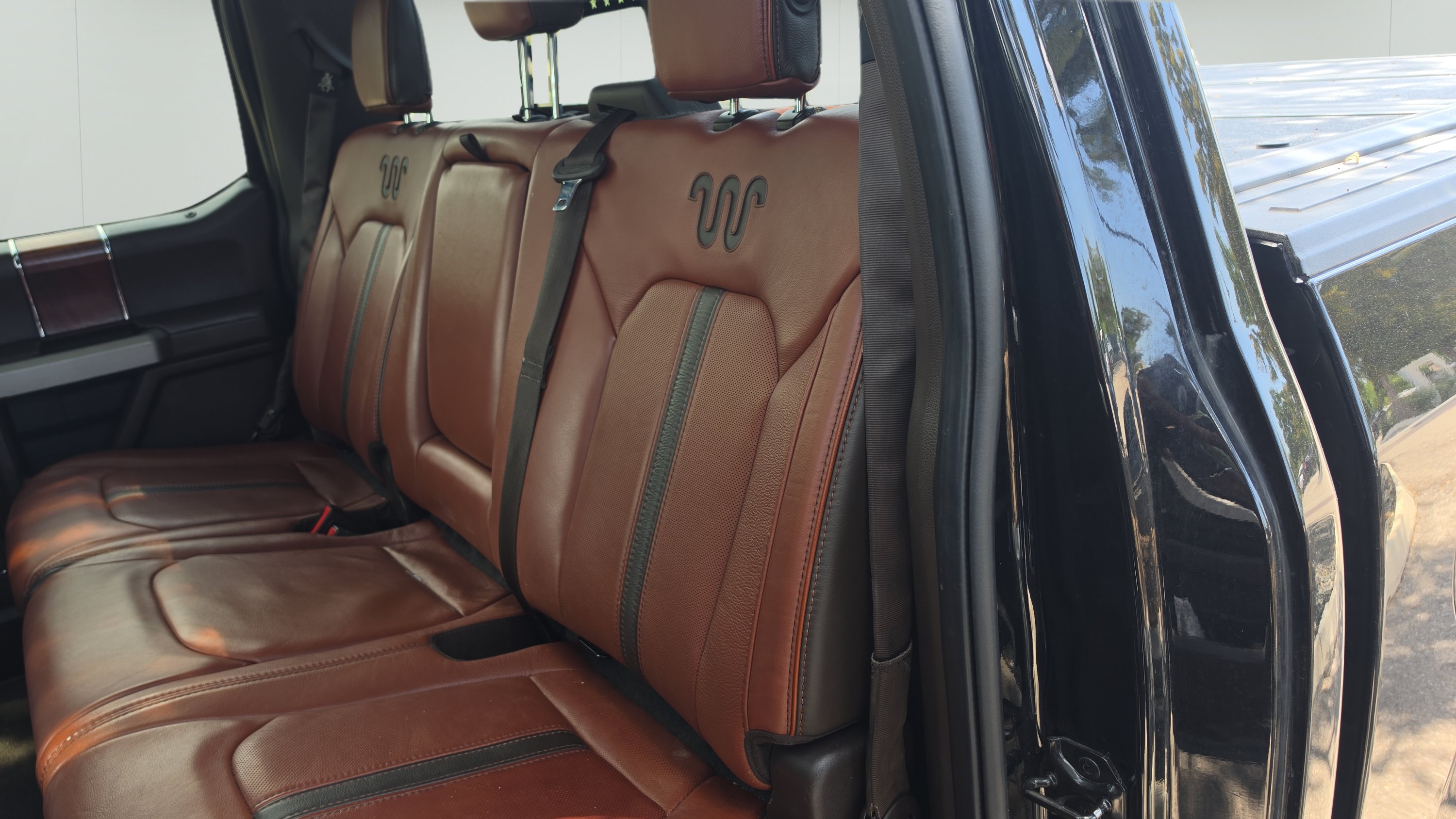Used 2019 Ford F150 King Ranch w/ Equipment Group 601A Luxury AWD/4WD image 21