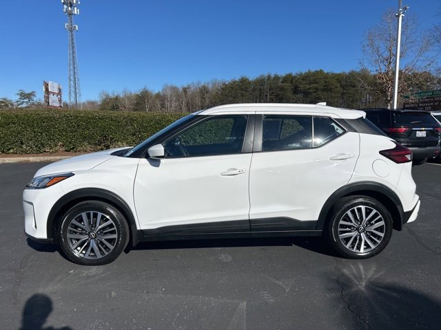 Used 2024 Nissan Kicks SV image 9
