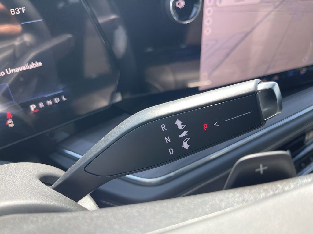 New 2025 Chevrolet Suburban Premier image 20