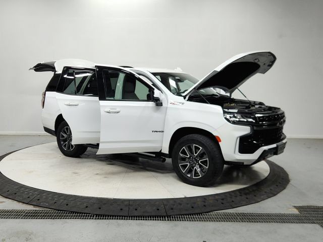 Used 2022 Chevrolet Tahoe Z71 w/ Luxury Package AWD/4WD image 10