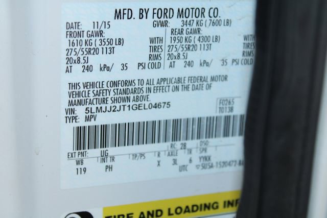 Used 2016 Lincoln Navigator Select image 30