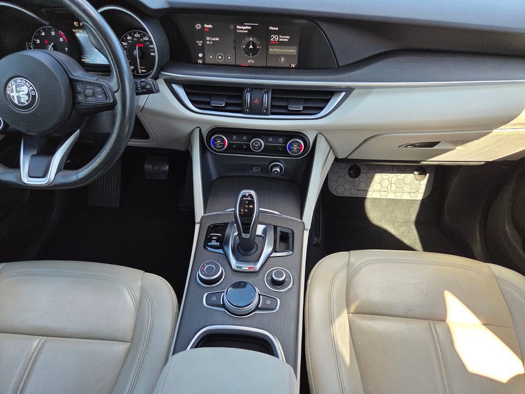 Used 2020 Alfa Romeo Stelvio Ti w/ Active Blind Spot Package image 17