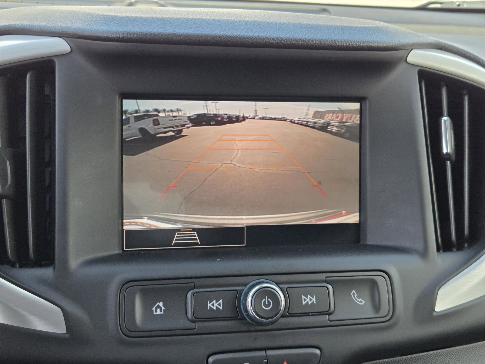 Used 2024 GMC Terrain SLE image 8