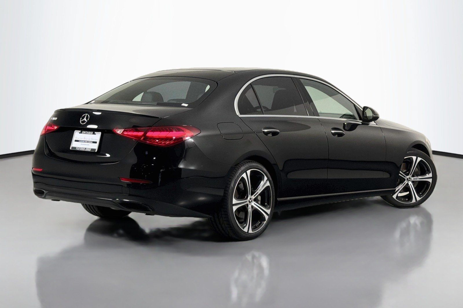 Used 2022 Mercedes-Benz C 300 Sedan image 12