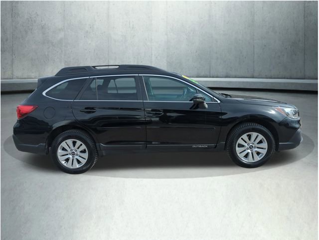 Used 2019 Subaru Outback 2.5i Premium image 7