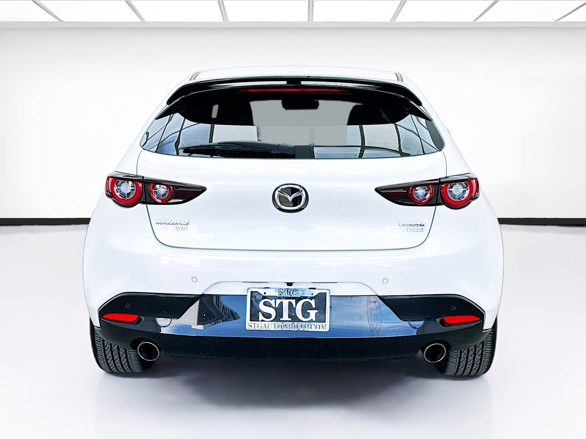 Used 2025 MAZDA MAZDA3 Hatchback w/Premium Plus Pkg image 5