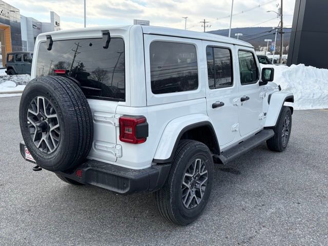 New 2026 Jeep Wrangler Unlimited Sahara AWD/4WD image 8
