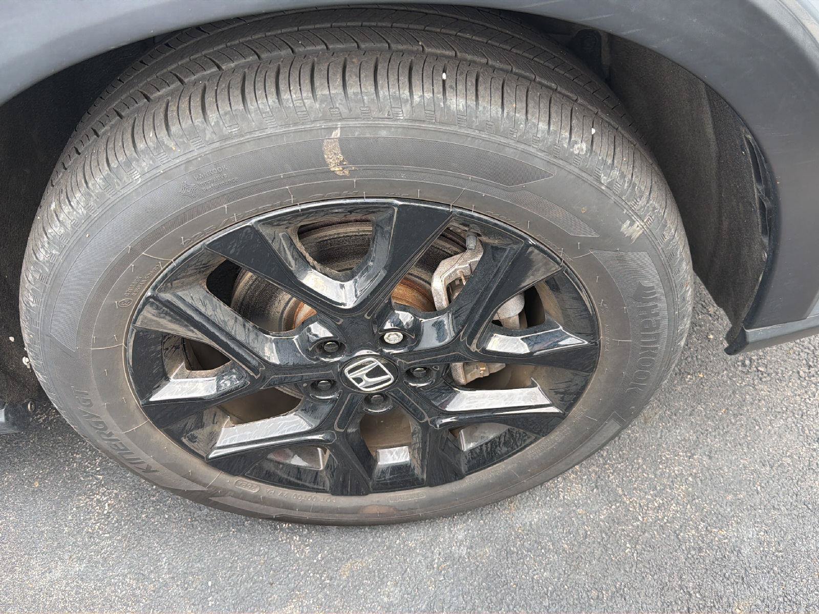 Used 2025 Honda HR-V Sport image 2