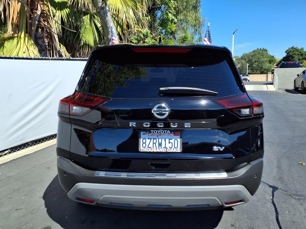 Used 2021 Nissan Rogue SV image 6