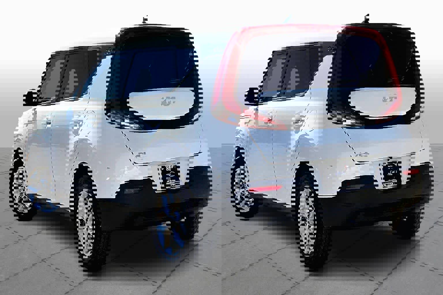 Used 2022 Kia Soul LX w/ Technology Package FWD image 12