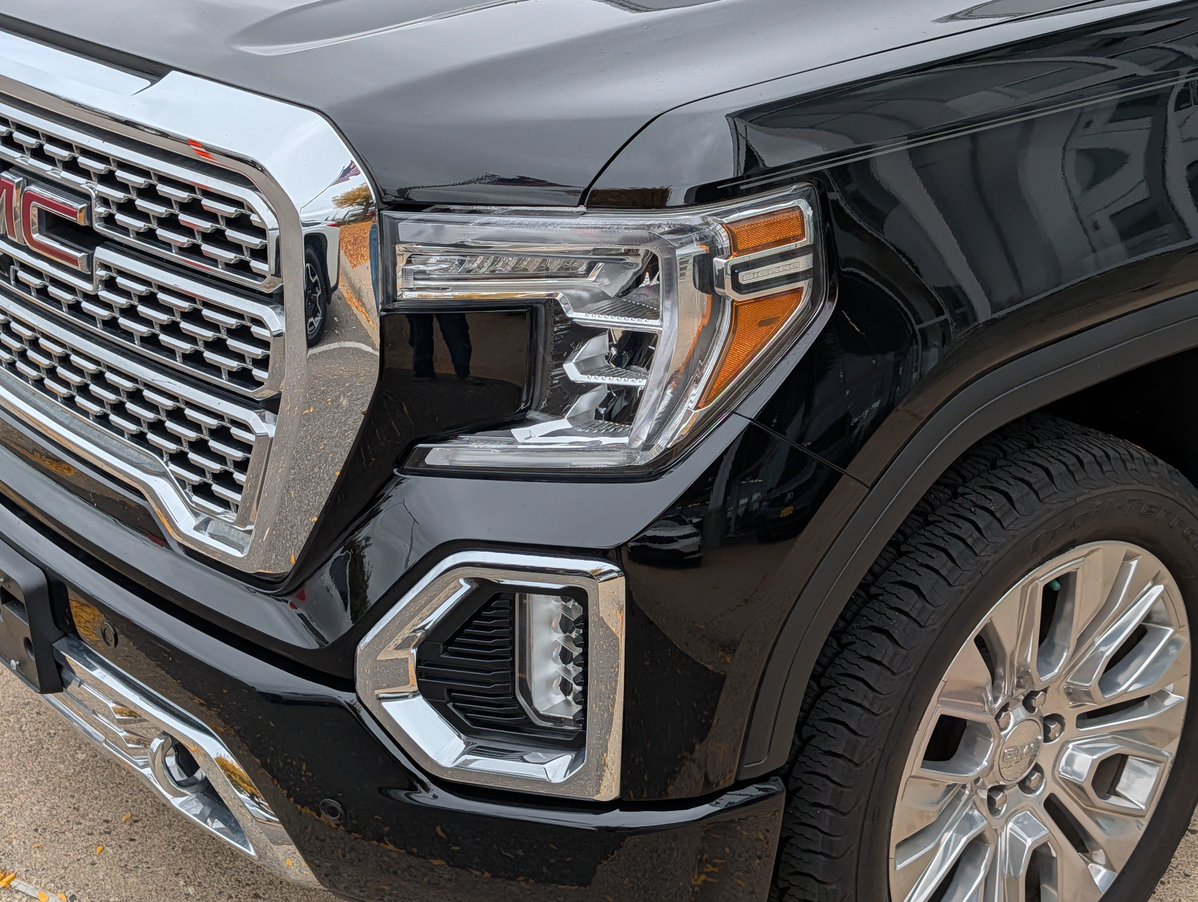 Used 2020 GMC Sierra 1500 Denali w/ Denali Ultimate Package AWD/4WD image 16