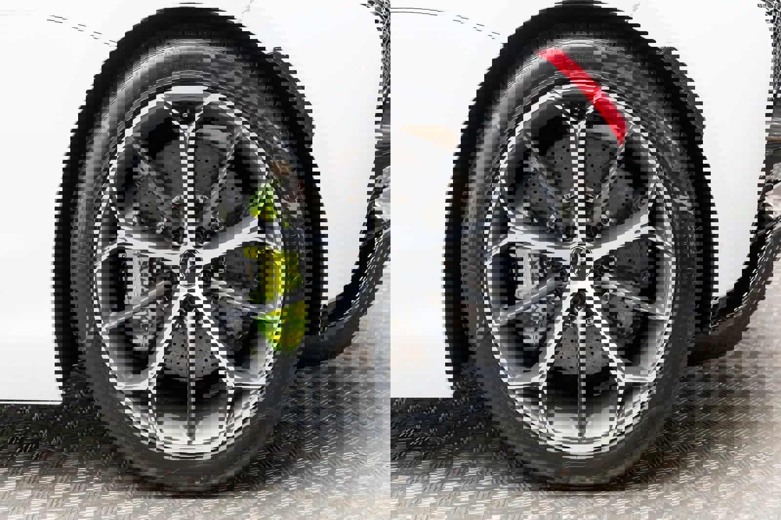 New 2026 McLaren Artura image 39