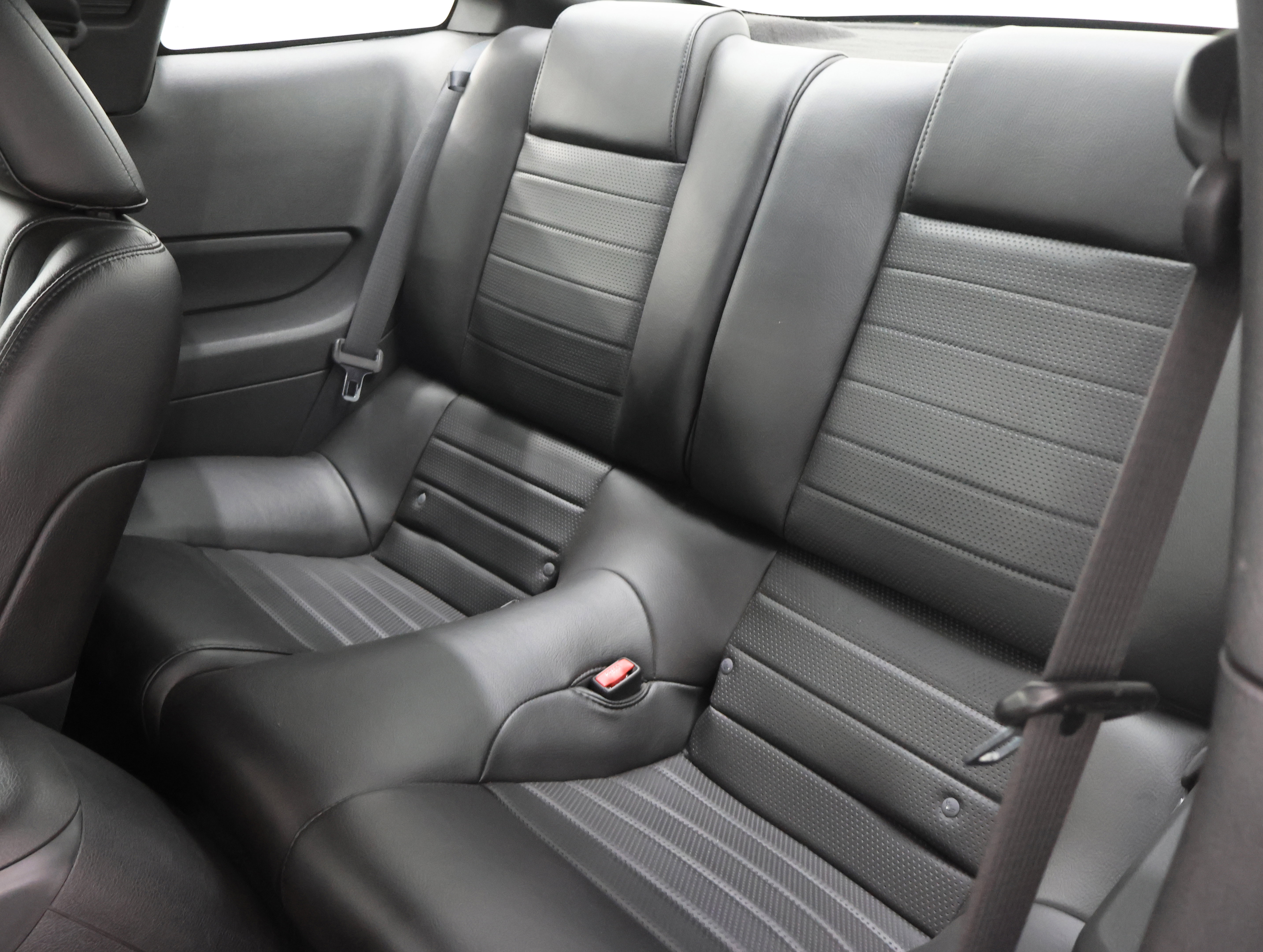 Used 2007 Ford Mustang GT RWD image 9