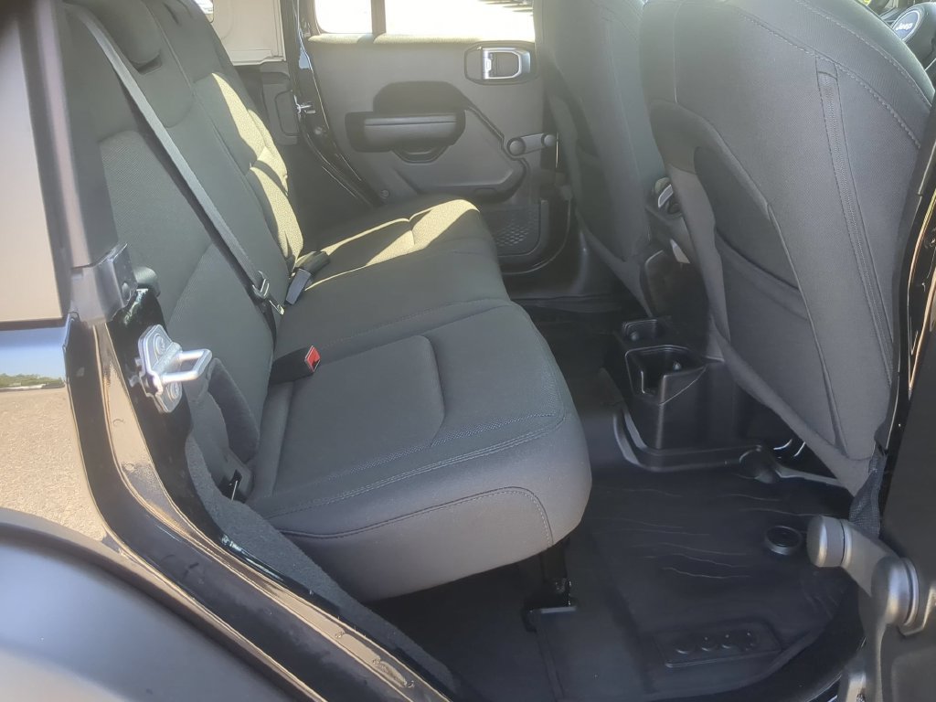 Certified 2023 Jeep Wrangler Unlimited Sport AWD/4WD image 21