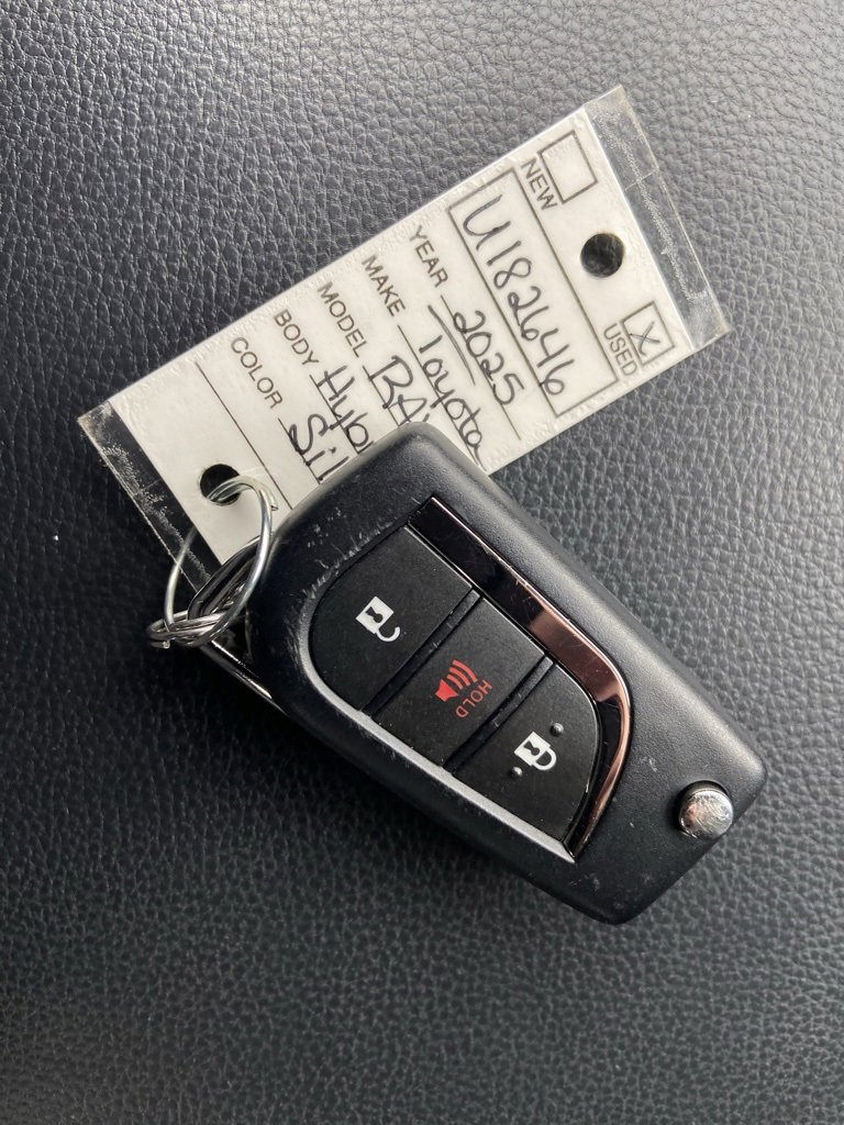 Used 2025 Toyota RAV4 LE image 33